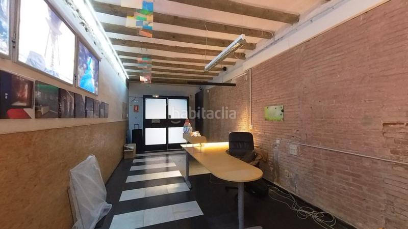 Foto 1a7cbc2b-34e4-4d9c-87eb-6a376f5e6103. Lloguer local comercial a Barcelona - calle berga 22 a Barcelona