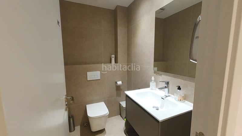 Foto 0d6b6c1b-b011-40dc-8421-27b77fc0a3c4. Rent business premise in Barcelona - calle berga 22 in Barcelona