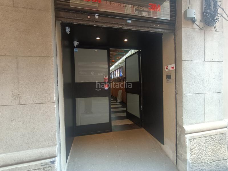 Foto 2d7cb199-571d-4ba3-a7c7-45614bf34bc4. Rent business premise in Barcelona - calle berga 22 in Barcelona