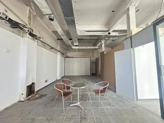 Local Comercial  Sant boi de llobregat - cl francesc macia de. Local en venta en sant boi de llobregat  calle francesc maci 13