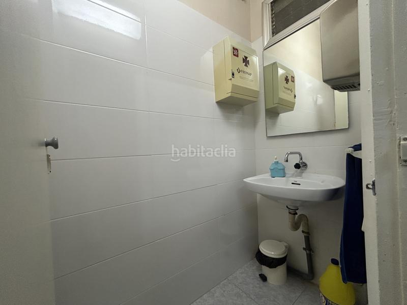 Foto f4979744-2871-446c-91fc-0a61d7402e92. Locale commerciale in La Salut Barcelona