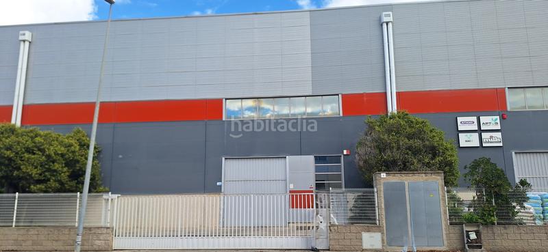 Foto ab3b7a18-7acd-4ee6-ac41-80b1722131c1. Rent industrial building in Casablanca Sant Boi de Llobregat