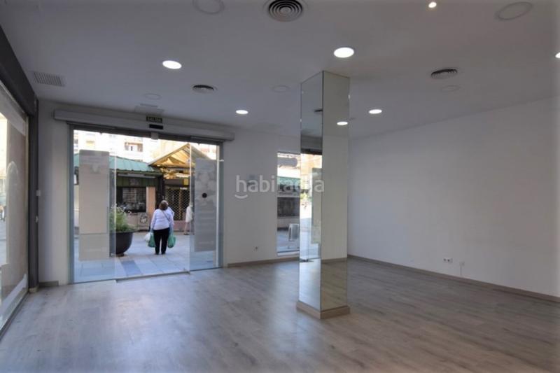 Foto 51117a67-36ca-46e1-aaea-0c4de1971330. Rent business premise in La Gavarra Cornellà de Llobregat