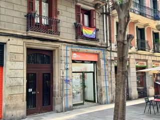 Local Comercial  Carrer dels angels. Local con altillo en venta en calle angels, 12 ciutat vellabarce