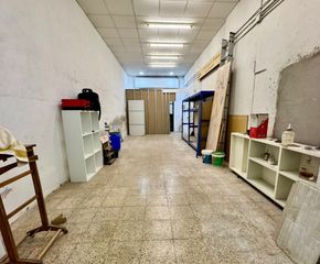 Local Comercial  Carrer dels angels. Local con altillo en venta en calle angels, 12 ciutat vellabarce