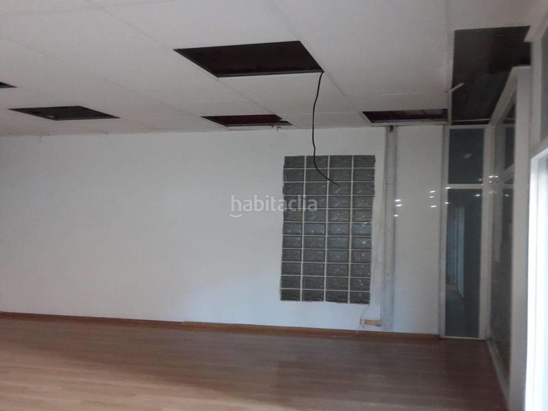 Foto 1a6bad42-187a-4ace-af4c-9934751b425c. Local comercial a Centre Viladecans