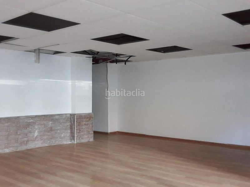 Foto a6f19d90-49f5-42e6-9a09-2e8cb4670a3b. Local comercial a Centre Viladecans