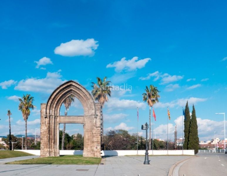 Foto 83f6ba11-5bf9-4116-b861-545454b27518. Edificio oportunidad de inversión en sant adrià de besós edificio mixto con rentabilidad en Sant Adrià de Besòs