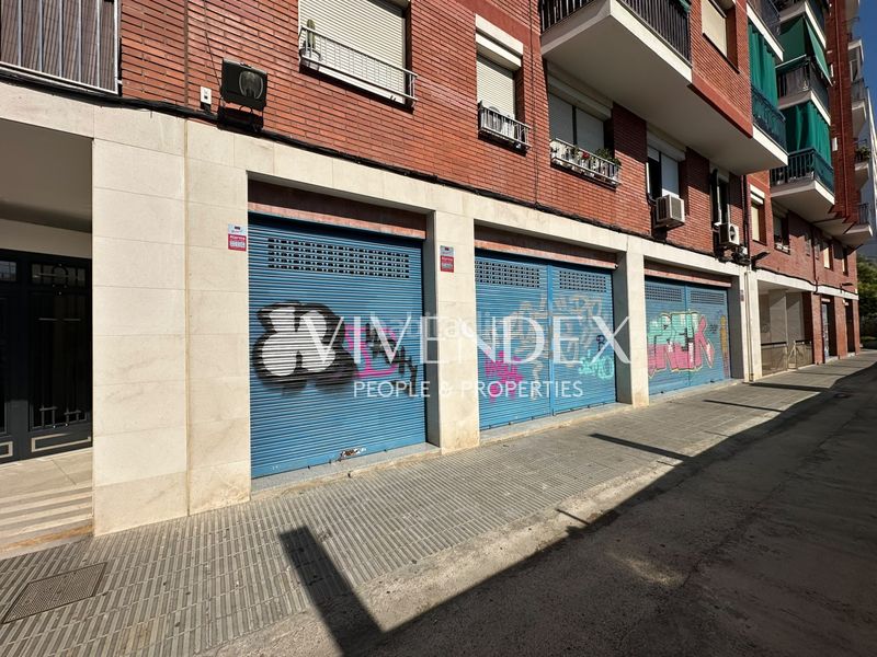Foto c2552a4c-950f-4e94-ba19-8a8005a79a3f. Local comercial a Sant Andreu de Palomar Barcelona