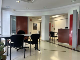 Local Comercial  Santa coloma de cervelló - santa coloma. Oportunidad para inversores local comercial por 203.000  con inq