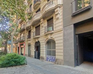 Local Comercial a Barcelona - Calle Rocafort 146