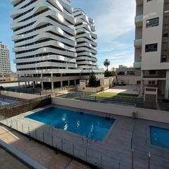 Lloguer Pis a Ciutat de les Ciències i de les Arts - Justicia. Alquiler de piso amueblado de 3 dormitorios en residencial zona