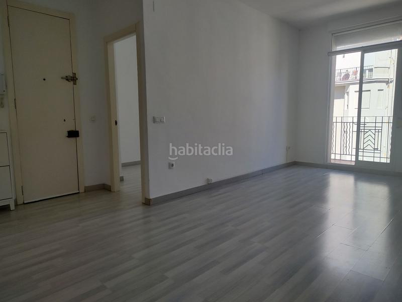 Foto 7453a452-a8be-4542-a1bf-24b84793e0d8. Alquiler piso alquiler de piso zona antiguo reino muy luminoso. en Valencia