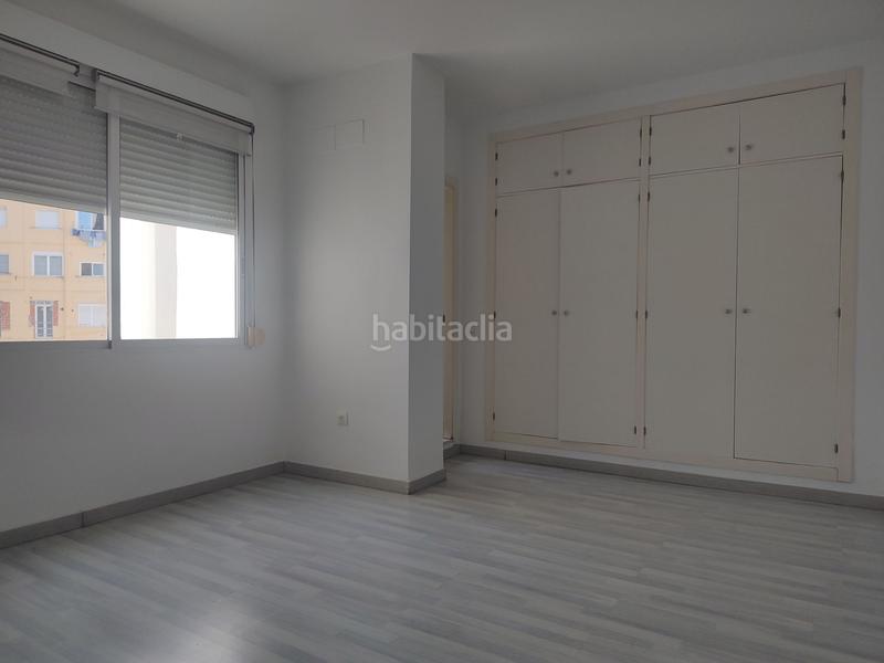 Foto b4ad3048-09ac-448b-8c90-4875860fad29. Alquiler piso alquiler de piso zona antiguo reino muy luminoso. en Valencia