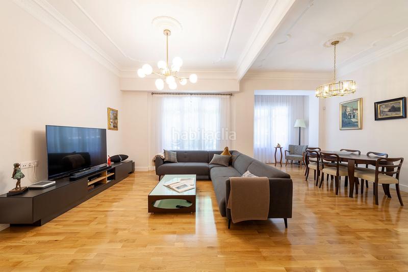 Foto 8288b877-1c80-401e-a221-c3cad9ad8dee. Appartement dans Gran Via Valencia