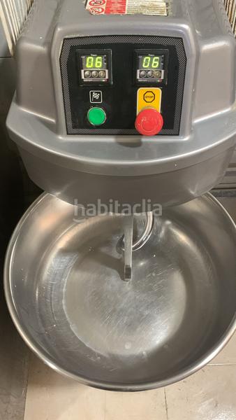 Foto 7d4902b1-bdd8-40b9-aa35-da3db41968e9. Pas-de-porte local commercial dans Russafa Valencia