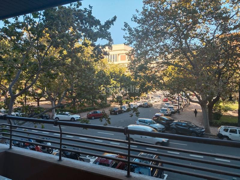 Foto b83f60b6-cb4d-4b8d-8bb9-a3d00a564b80. Alquiler oficina en Exposició Valencia