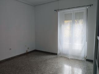 Lloguer Pis a Gran Via. Se alquila piso en la avenida regne de valencia