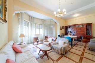 Pis  Jesús. Piso en venta en la finca roja de valencia 121,30m2  chaflán  ga