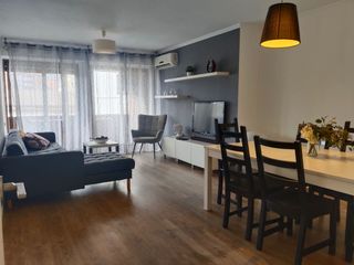 Rent Flat in Camí Fondo. Amplia, luminosa y lista para entrar a vivir junto al club sport