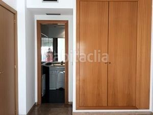 Foto b81f8eb9-5c2c-4ab9-a2b5-5d2db2202a65. Lloguer pis a Russafa Valencia