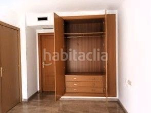 Foto f8a2fb76-97b6-4899-85c4-e862a106a454. Lloguer pis a Russafa Valencia