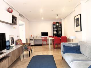 Piso en Hermanos Maristas