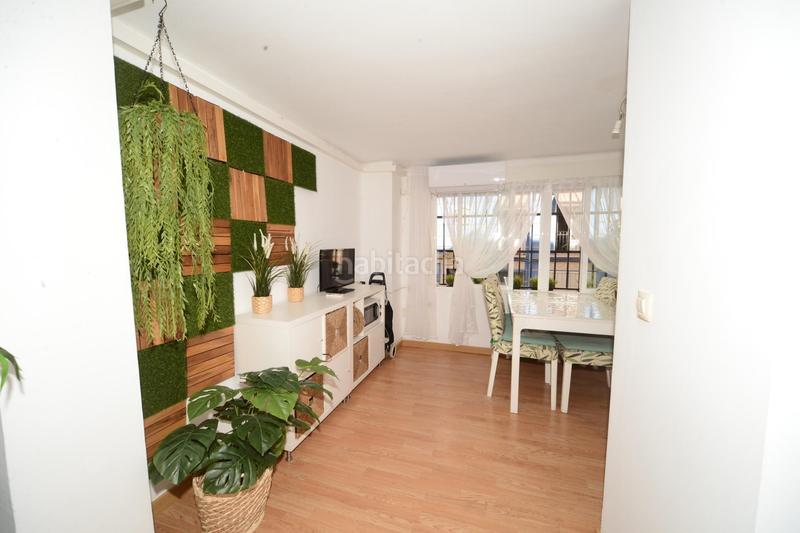 Foto d81b0ddf-55e4-4273-8973-76556be82e2c. Rent flat with heating in Russafa Valencia