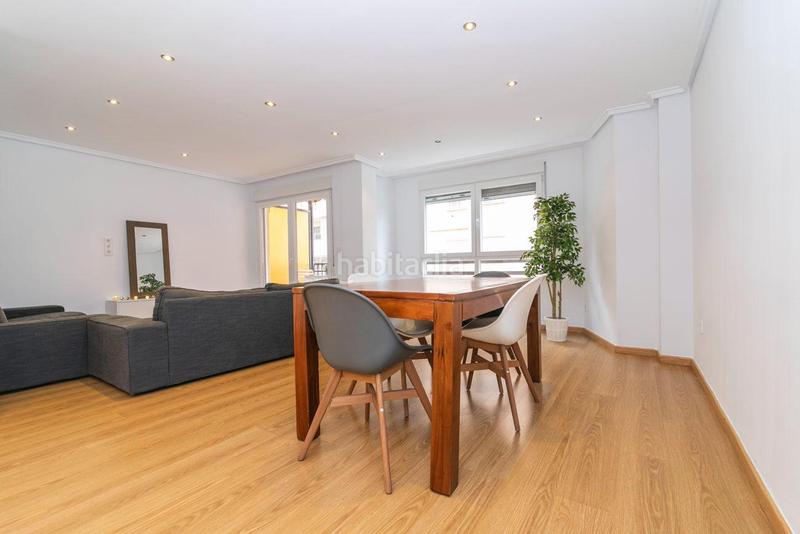 Foto 951c6b9b-c127-4ce8-8d45-b76f884e37ec. Etagenwohnung in Russafa Valencia