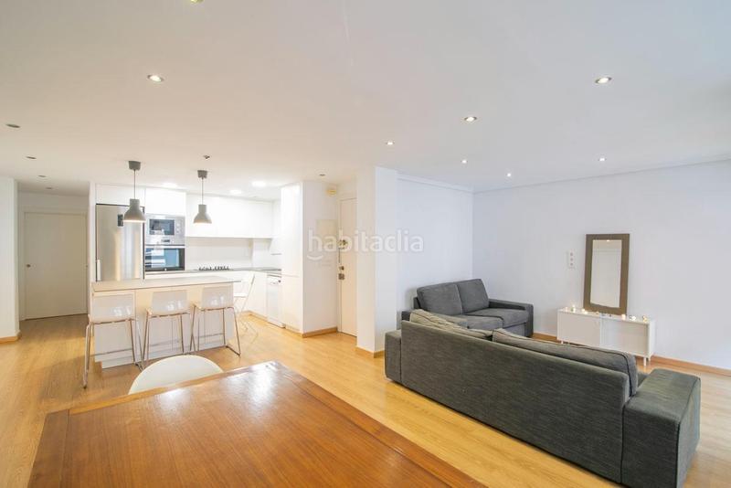 Foto 9940f37d-3ca6-4d0d-84dc-8251edeb2d19. Etagenwohnung in Russafa Valencia