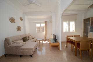 Lloguer Pis a Russafa. Preciosa vivienda de alquiler amueblada y reformada con vistas a