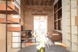 Rent Penthouse  Cadiz. Exclusivo ático reformado en el corazón de ruzafa  valencia