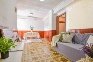 Pis  Calle millares. Piso luminoso, tres habitaciones, con ascensor junto a parque ce