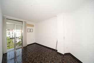 Rent Flat in Russafa. Alquiler en russafa