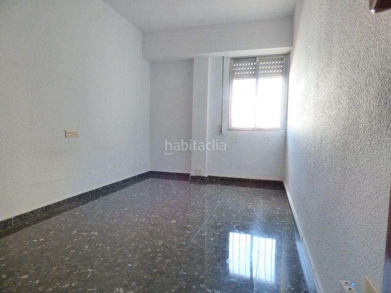 Foto 00653555-5125-4b26-b2e9-5f67aa882c48. Miete etagenwohnung mit heizung in Russafa Valencia