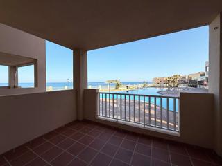 Planta baixa a Carrer pou des cans 3. Apartamento en 1ª línea con vistas al mar