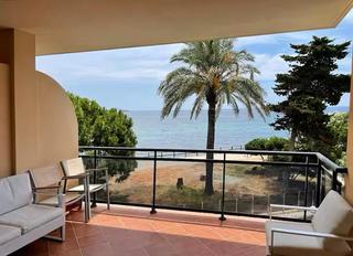 Lloguer Pis a Avinguda pere matutes noguera 95. Primera línea de playa den bossa – ibiza