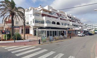 Miete Geschäftsraum in Avinguda punta arabí 164. Alquiler de local en zona turística en es canar - ibiza