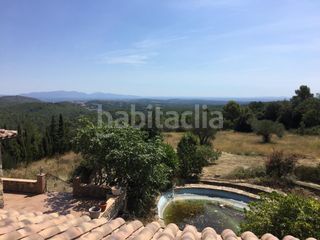 Foto db512f58-8db2-4e6d-9305-654dae98aaee. Masia amb aparcament a Terrades