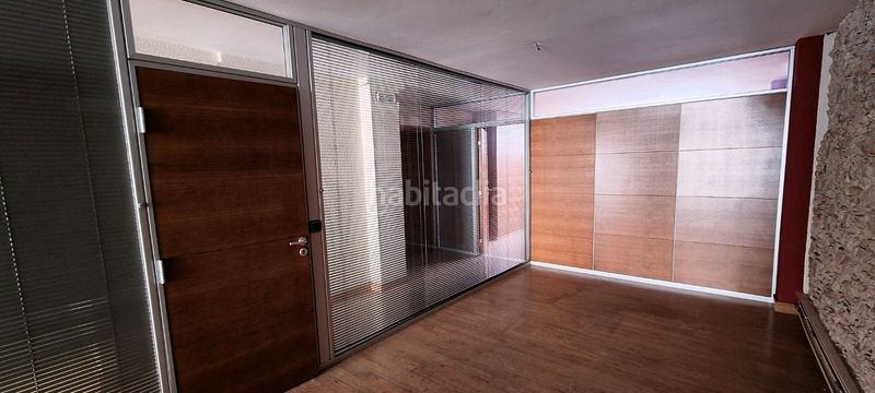 Foto 1c2a19d5-a079-4879-a6fe-53334d73706f. Local comercial a Centre Figueres