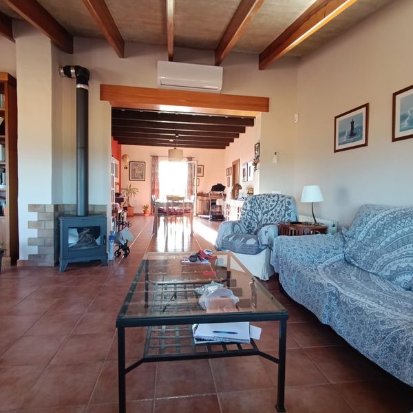 Foto e92bd62f-d679-4c58-83df-8b41285ec60e. Masia amb aparcament a Cala Blanca Ciutadella de Menorca