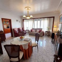 Casa a Ciutadella. Piso + gran garaje en ciutadella de menorca
