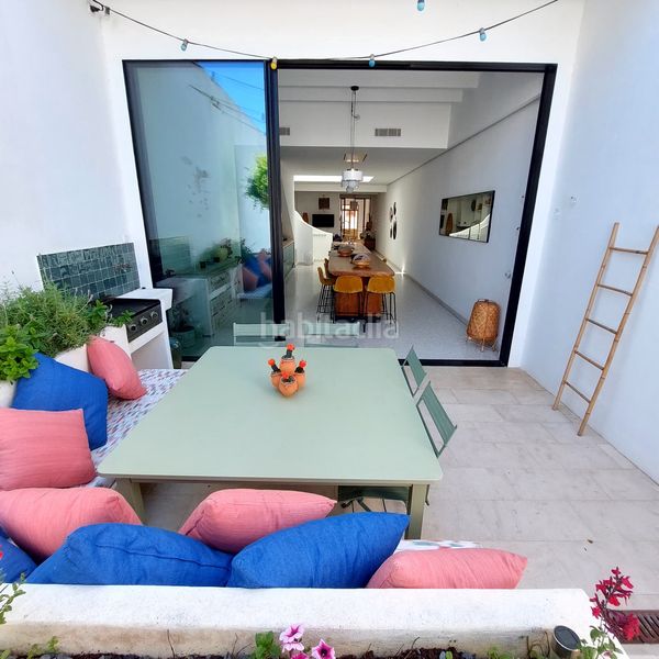 Foto 1eb971ab-ae87-4501-9370-50950bbc4c7f. Casa amb xemeneia calefacció aparcament piscina a Ciutadella de Menorca