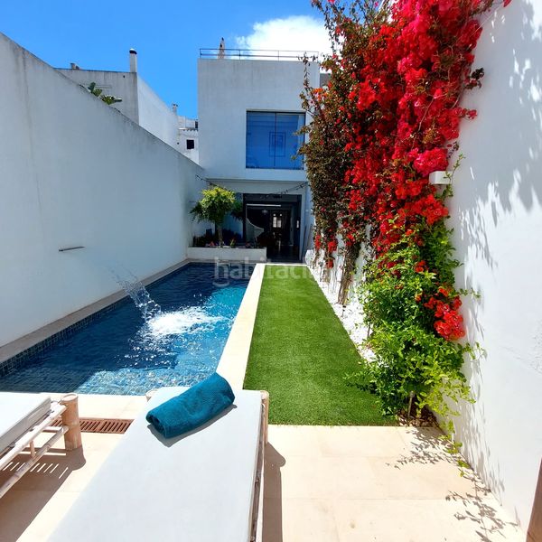 Foto 34803eef-a2e3-4995-adb6-d18926fe710d. Casa amb xemeneia calefacció aparcament piscina a Ciutadella de Menorca