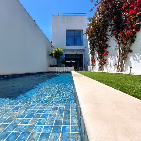 Foto a39ac25c-7543-4a8f-8f77-75ceb8372835. Casa amb xemeneia calefacció aparcament piscina a Ciutadella de Menorca