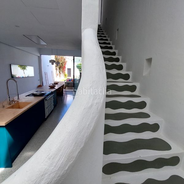 Foto afbb1249-4d68-4c3b-9dce-8bd39cca4d49. Casa amb xemeneia calefacció aparcament piscina a Ciutadella de Menorca