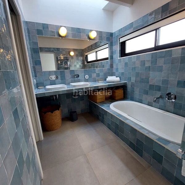 Foto f5731feb-d274-434d-9c06-595e33f7c9dd. Casa amb xemeneia calefacció aparcament piscina a Ciutadella de Menorca