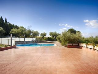 Casa a Sant Climent Sescebes. Propiedad con gran terreno