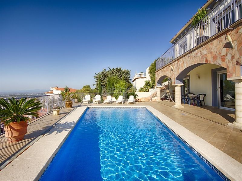 Foto c494541a-727a-4912-a275-d8d752145403. Casa amb calefacció aparcament piscina a Nord Roses