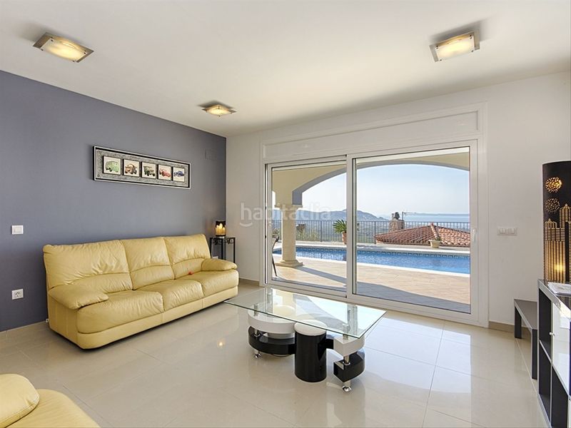 Foto ca1f7ca5-a2d5-4d73-bccf-3a54306d6261. Casa amb calefacció aparcament piscina a Nord Roses